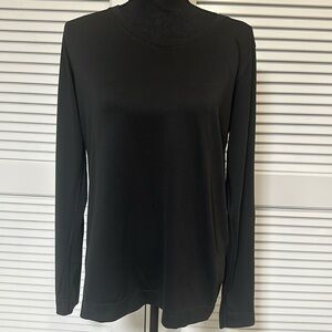 Lululemon Black Long Sleeve Shirt (Size Large/Extra Large)